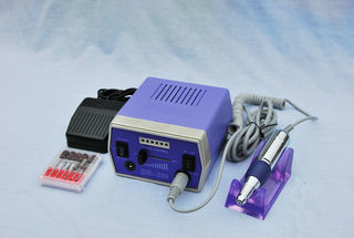Geringe Lärm Portable Pen Shape Nagel Bohrmaschine 20, 000 u/min 50 / 60 HZ für das Routing